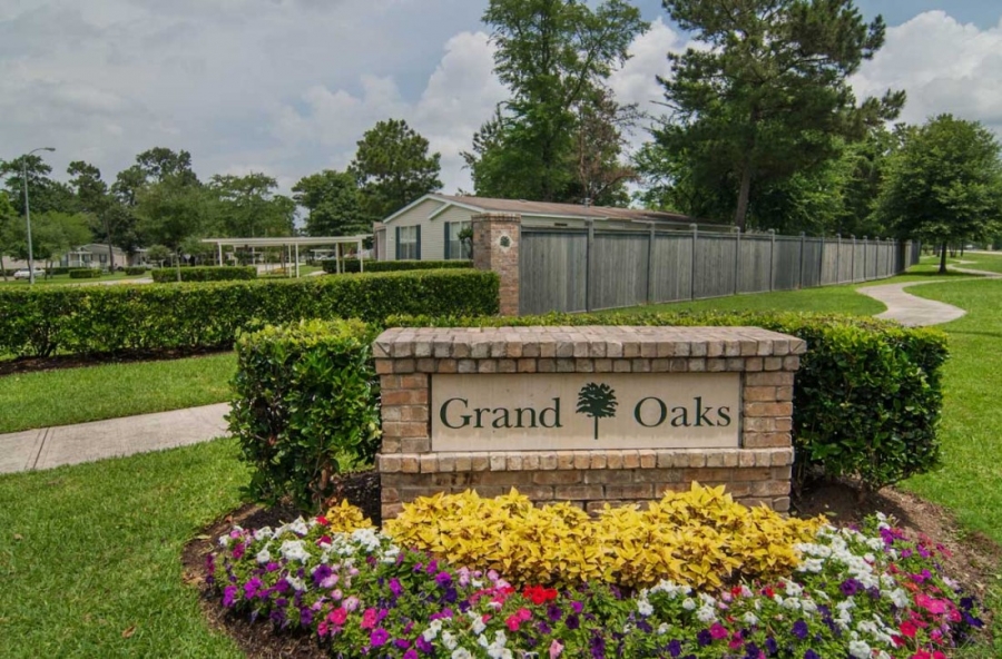 GRAND OAKS RENTAL HOME COMMUNITY